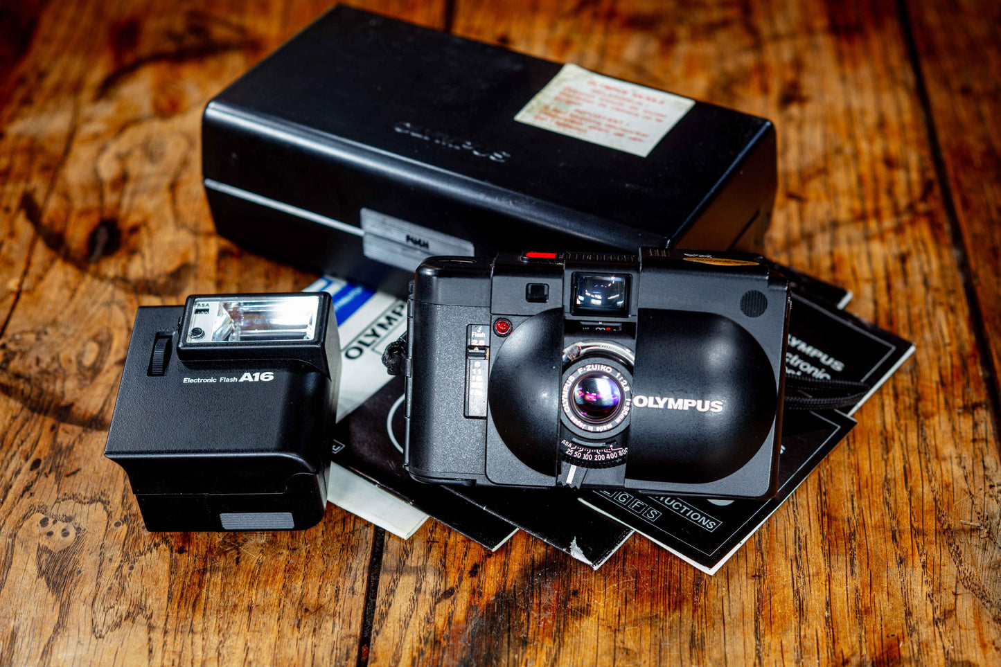Vintage Olympus XA2 35mm F2.8 Rangefinder /A16/ Rare Leather VIP Set / Box / Documents Compact Film Camera Street Photography, Perfect Gift