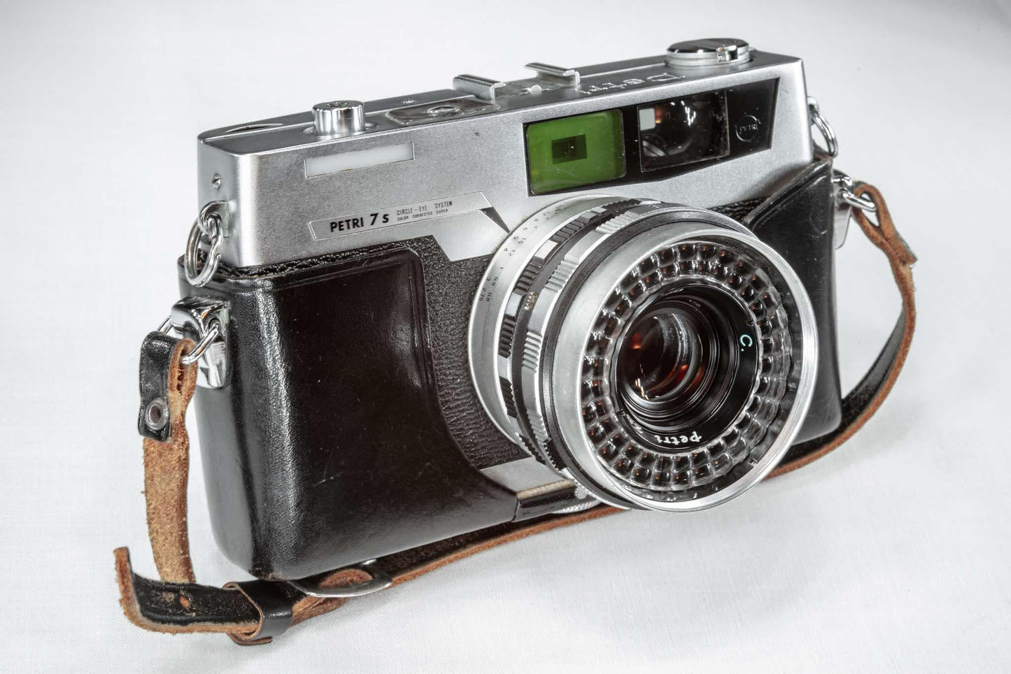 Vintage Rare Rangefinder Film Camera Petri 7s 45mm f2.8 Classic Retro 1960s Analog Manual focus Perfect For a Gift and Photographers Antique