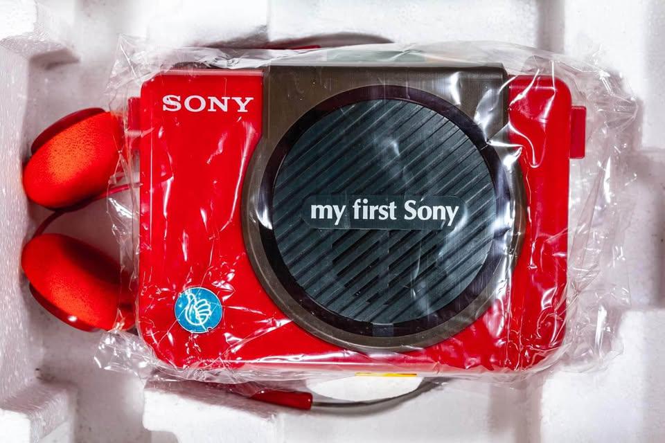 Rare Walkman First Sony WM-3060 New Vintage Red Original in Box 90s Music Complete Set Never Used Retro Stereo Headphones Tape Perfect Gift
