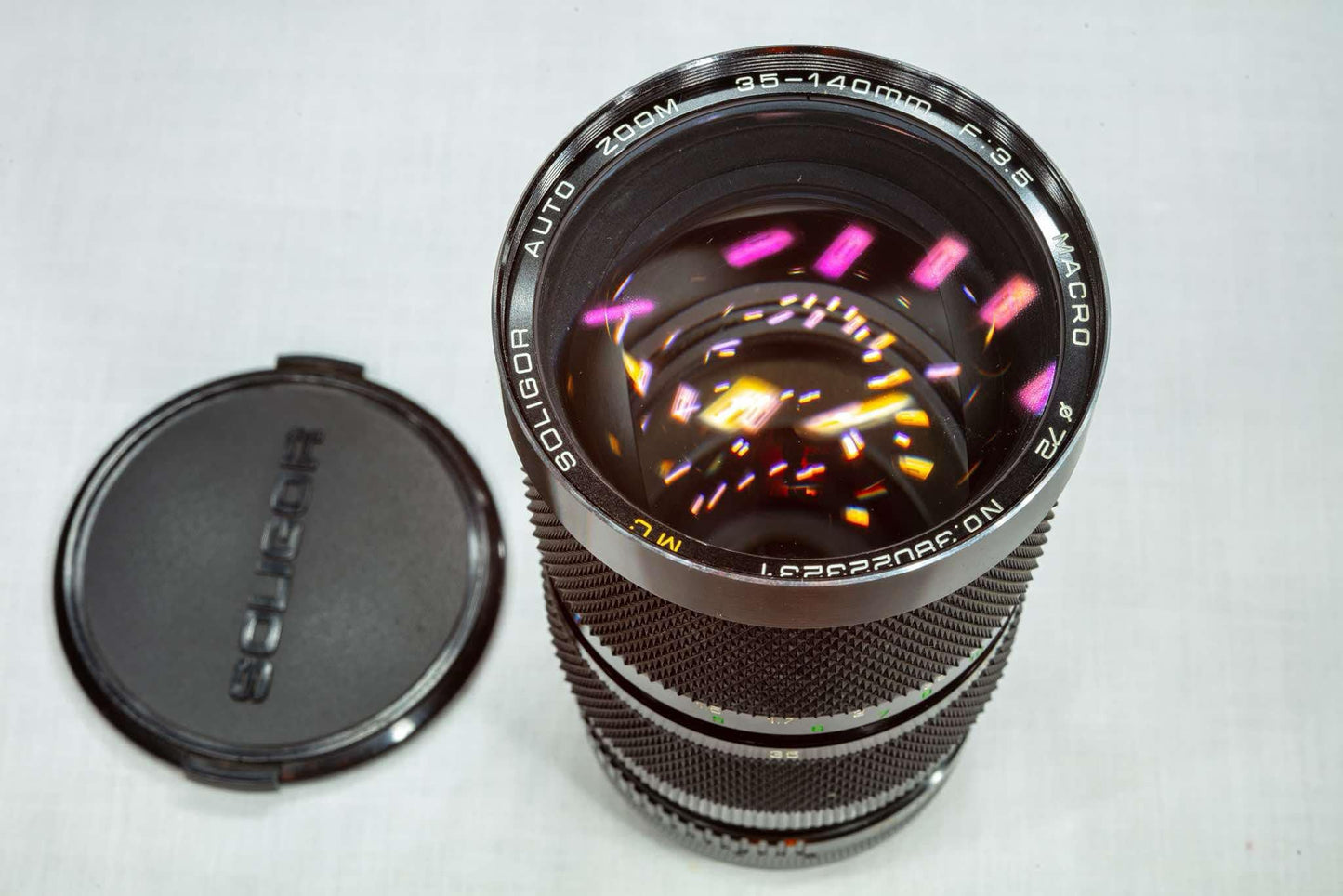 Soligor 35-140mm F3.5 Macro zoom Canon FD