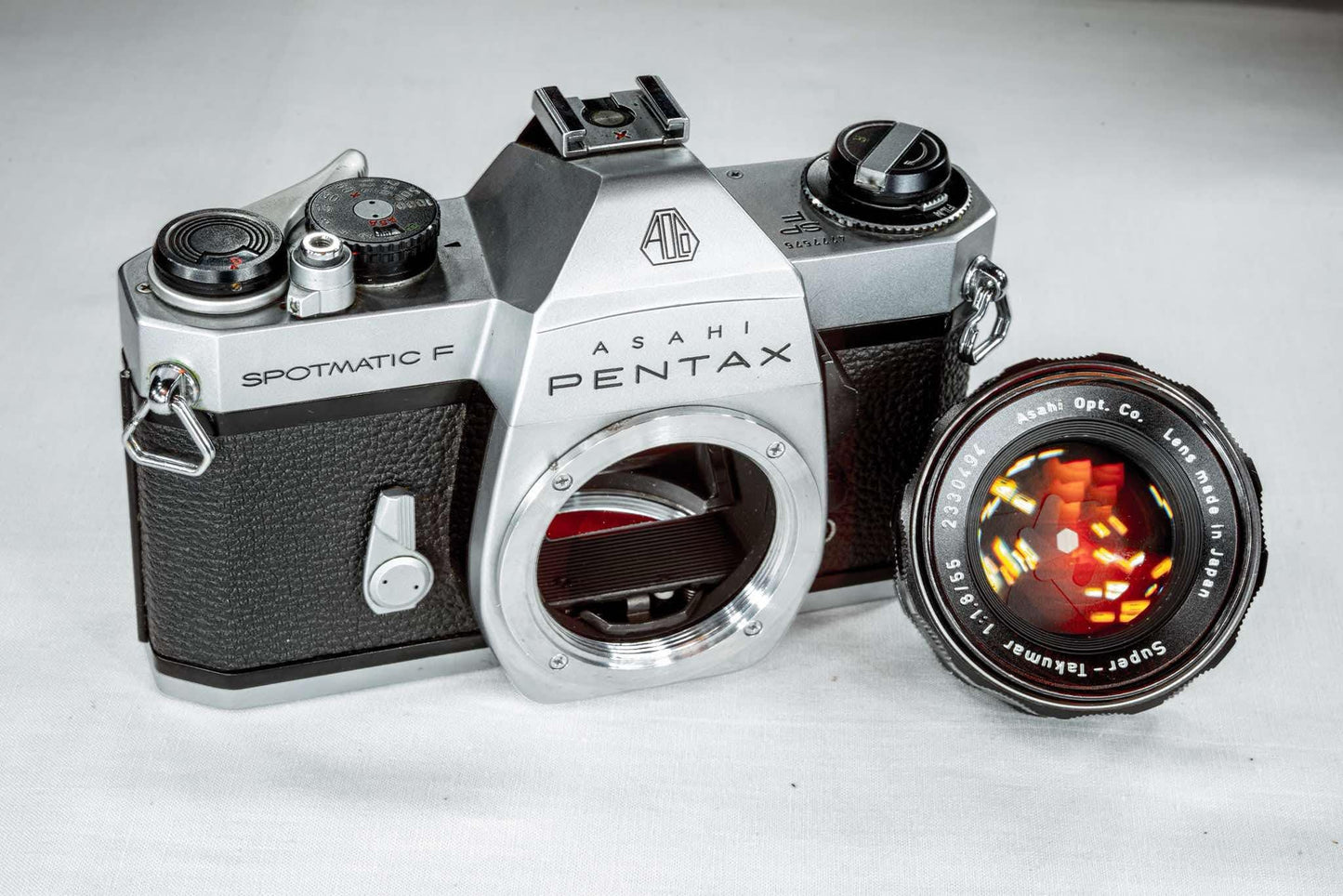 Beautiful Pentax Spotmatic F SLR + Super-Takumar 55mm F1.8 + Case