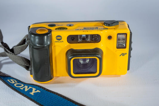 Vintage Minolta AF Weathermatic Film Camera Yellow Point and Shoot 35mm DL Tested Retro Photography Collectible Lens Japan Perfect Gift 90s
