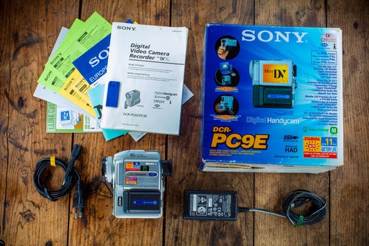 Vintage Film Compact Digital Handy Cam Camera Sony DCR-PC9E Mini DV Handycam Camcorder Retro Full Set With Box! Perfect Gift for Enthusiast