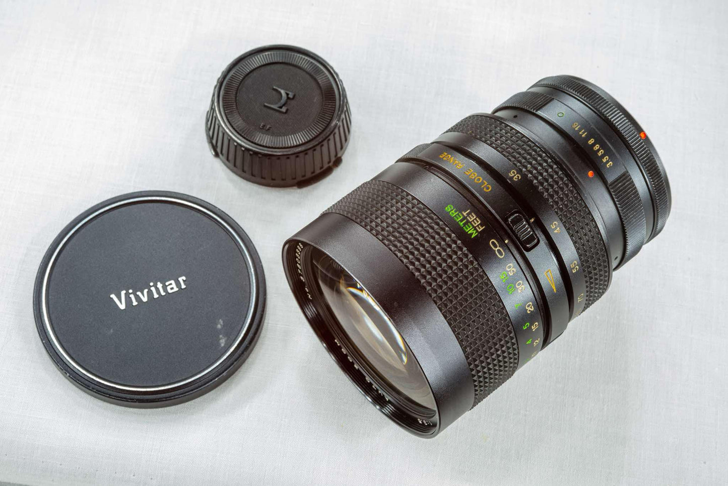 Vivitar 35-105mm F3.5 Zoom Lens for Canon FD Vintage Manual Focus Lens Made in Japan Great for Film & Digital Adaptation Professional Gift