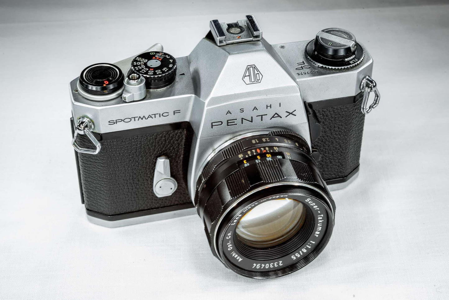 Pentax Spotmatic F SLR 35mm Film Camera with Super-Takumar 55mm F1.8 Lens & Leather Case Vintage Working M42 Manual Camera Professional Art
