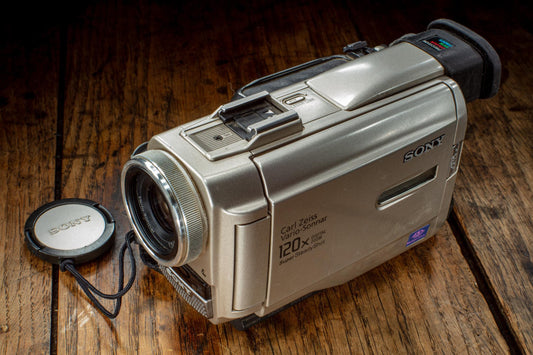 Vintage Retro Professional Rare Video Camera Sony DCR-TRV10E Mini DV Handycam Tape / Camcorder Retro Full Set! Perfect Gift For Enthusiast