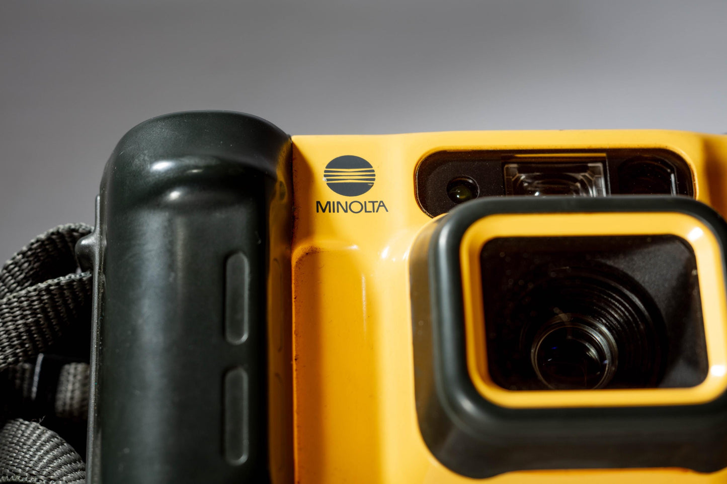 Vintage Minolta AF Weathermatic Film Camera Yellow Point and Shoot 35mm DL Tested Retro Photography 35mm/50mm dual lense Perfect Gift 90s